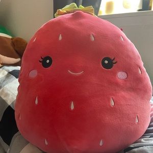 scarlett, strawberry squishmallow